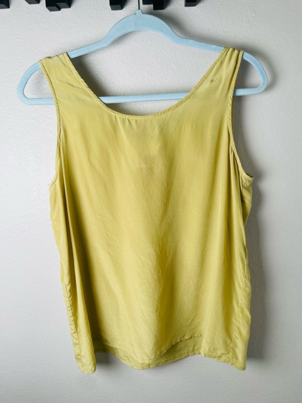 Vntg Tess 100% Silk Relaxed Fit Tank Top Camisole Womens Size L